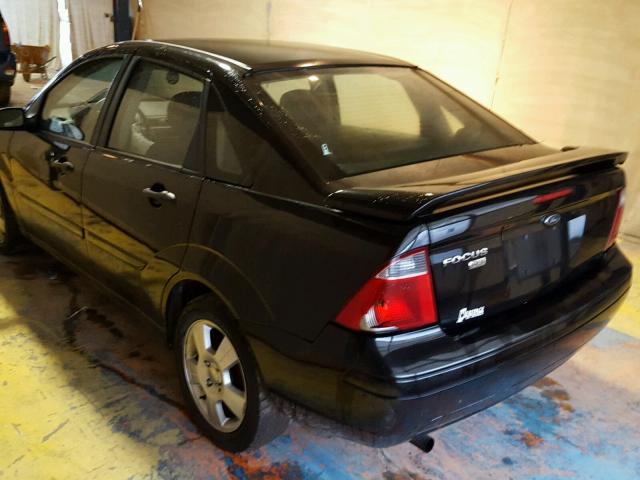 1FAFP34NX7W361052 - 2007 FORD FOCUS BLACK photo 3