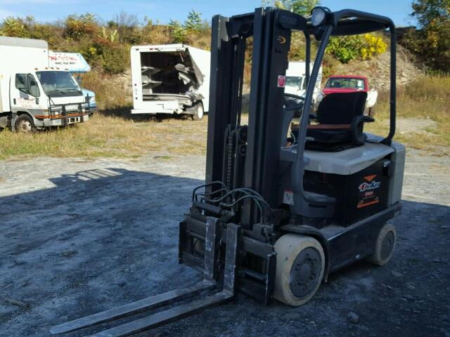 00000000000156588 - 2000 CROW FORKLIFT ORANGE photo 2