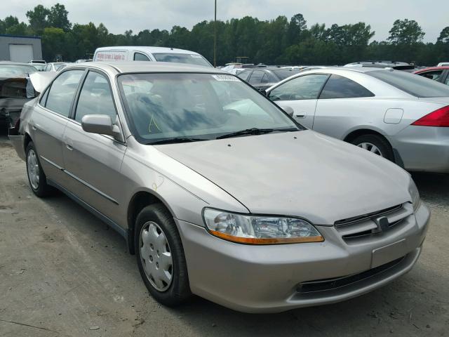 1HGCG5646WA170979 - 1998 HONDA ACCORD LX TAN photo 1