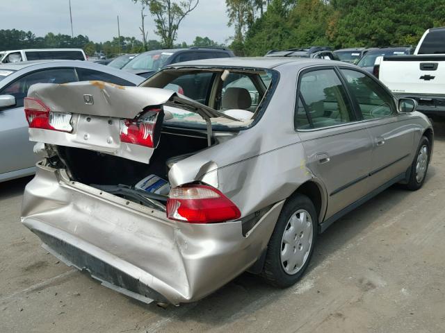 1HGCG5646WA170979 - 1998 HONDA ACCORD LX TAN photo 4