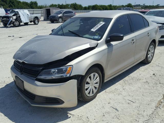 3VW1K7AJXDM238761 - 2013 VOLKSWAGEN JETTA BASE Ոսկեգույն լուսանկար 2