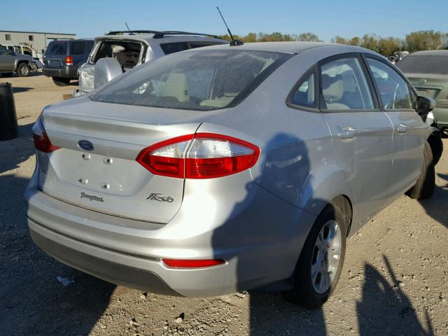 3FADP4BJ9EM174458 - 2014 FORD FIESTA SE SILVER photo 4