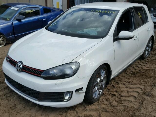 WVWHD7AJ7DW127726 - 2013 VOLKSWAGEN GTI WHITE photo 2