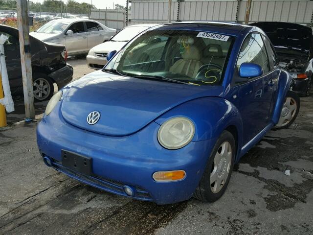 3VWCA21C9YM410557 - 2000 VOLKSWAGEN NEW BEETLE BLUE photo 2