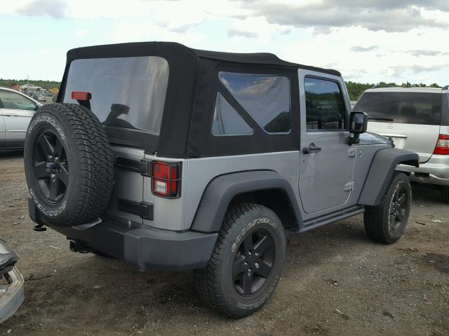 1C4GJWAGXGL166058 - 2016 JEEP WRANGLER S GRAY photo 4