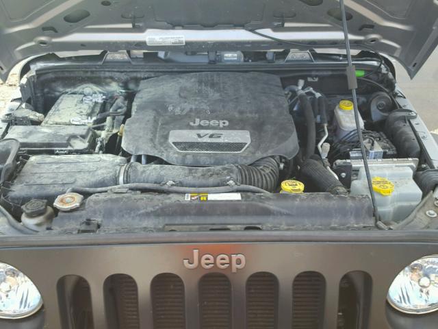 1C4GJWAGXGL166058 - 2016 JEEP WRANGLER S GRAY photo 7