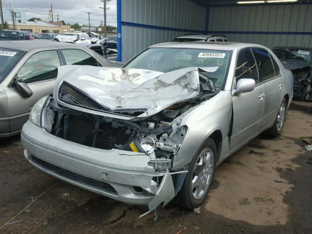 JTHBN30F620085539 - 2002 LEXUS LS 430 SILVER photo 2