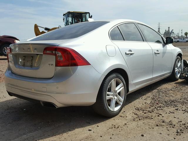 YV140MFK7F2350525 - 2015 VOLVO S60 PREMIE SILVER photo 4