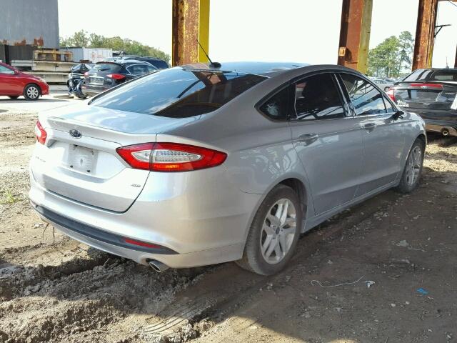 3FA6P0H70GR297990 - 2016 FORD FUSION SE SILVER photo 4