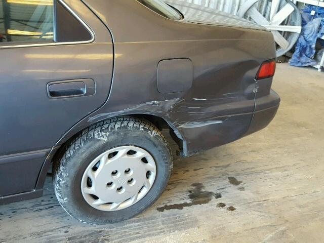 4T1BG22K8VU108229 - 1997 TOYOTA CAMRY CE GRAY photo 9