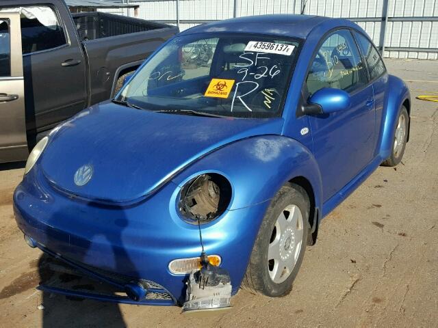 3VWCK21C61M459928 - 2001 VOLKSWAGEN NEW BEETLE 蓝色 照片 2
