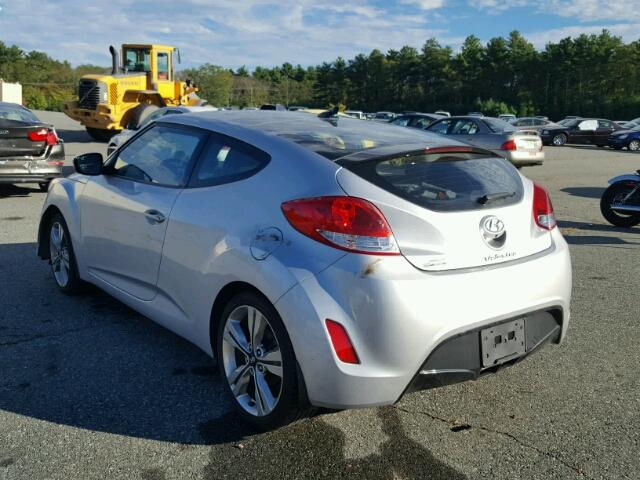 KMHTC6AD2GU283427 - 2016 HYUNDAI VELOSTER B SILVER photo 3