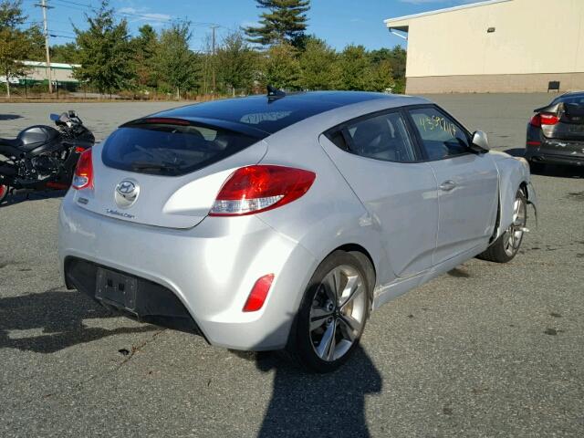 KMHTC6AD2GU283427 - 2016 HYUNDAI VELOSTER B SILVER photo 4