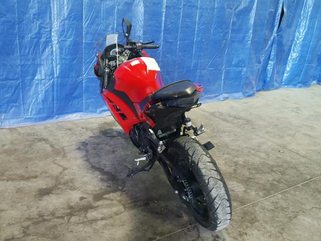 JKAEX8A13GDA30066 - 2016 KAWASAKI EX300 A RED photo 3