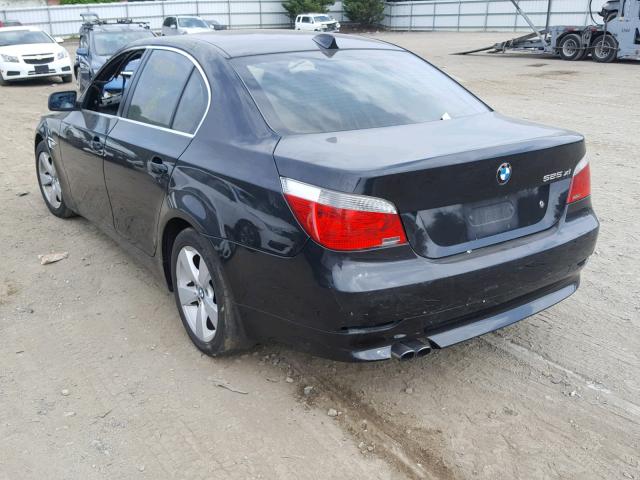 WBANF33547CW71268 - 2007 BMW 525 XI BLACK photo 3