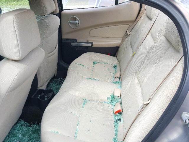 2G2WP552761172220 - 2006 PONTIAC GRAND PRIX Ոսկեգույն լուսանկար 6