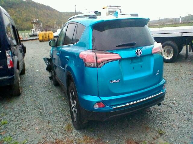 2T3BFREV0HW553223 - 2017 TOYOTA RAV4 LE Mavi foto 3