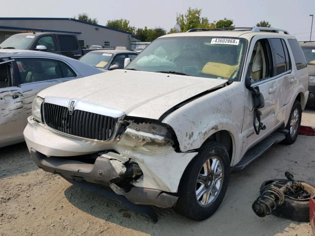 5LMEU88H33ZJ22105 - 2003 LINCOLN AVIATOR 白色 照片 2
