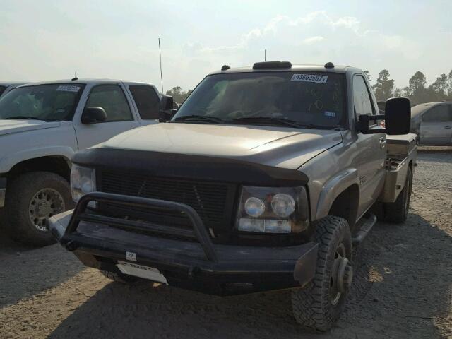 1GBJK34192E191088 - 2002 CHEVROLET SILVERADO BEIGE photo 2