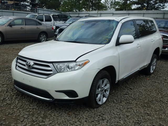 5TDBK3EH2CS110813 - 2012 TOYOTA HIGHLANDER WHITE photo 2