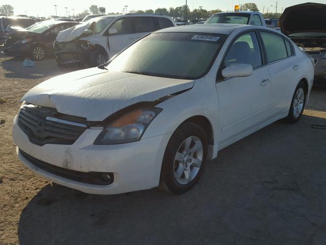 1N4AL21E69N492590 - 2009 NISSAN ALTIMA WHITE photo 2