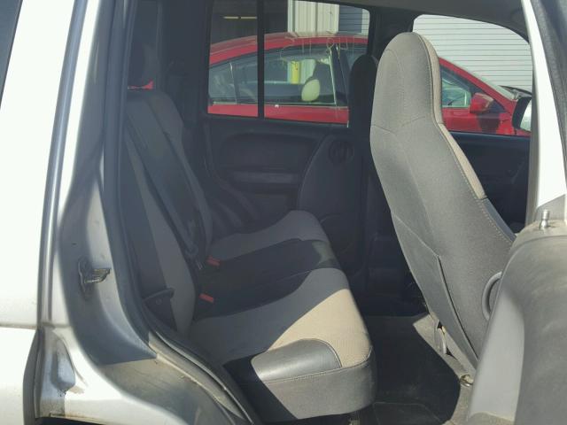 1J4GL48K94W190784 - 2004 JEEP LIBERTY SP SILVER photo 6