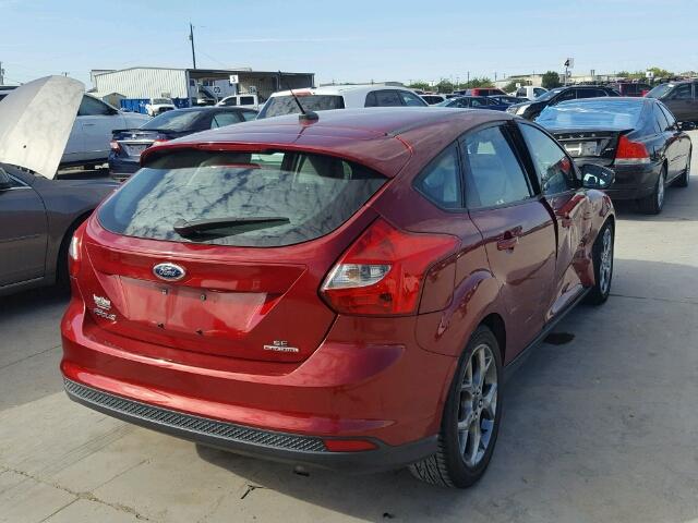 1FADP3K27EL326628 - 2014 FORD FOCUS RED photo 4