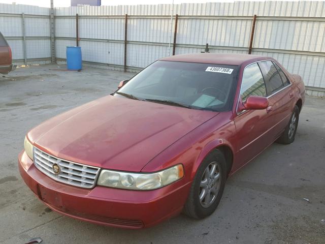 1G6KS54Y21U245685 - 2001 CADILLAC SEVILLE SL RED photo 2