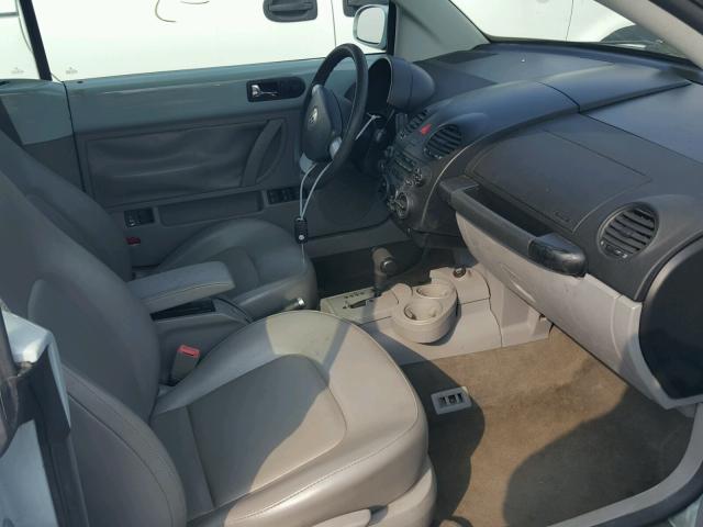 3VWCM31Y64M317482 - 2004 VOLKSWAGEN NEW BEETLE ლურჯი ფოტო 5