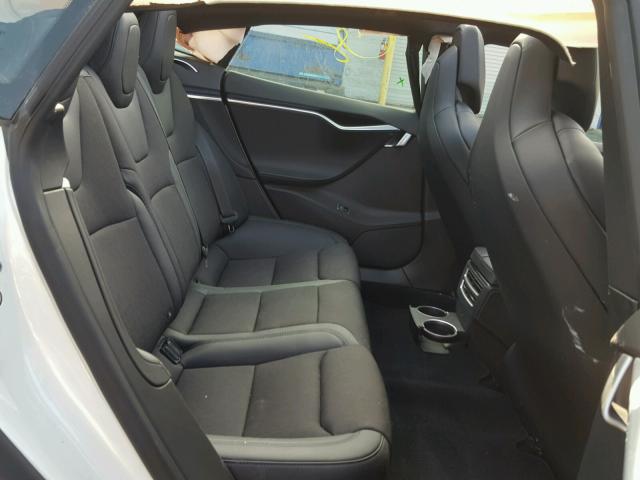 5YJSA1E29HF215038 - 2017 TESLA MODEL S WHITE photo 6