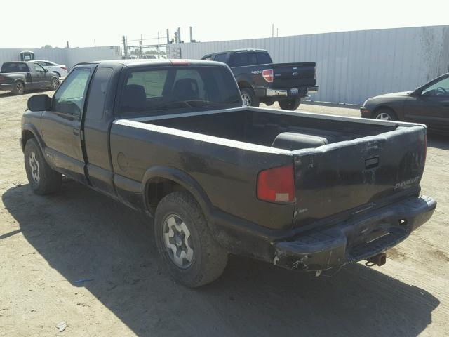 1GCDT19W2Y8137668 - 2000 CHEVROLET S TRUCK BLACK photo 3