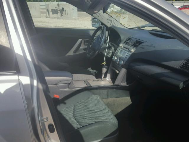 4T1BE46K29U405773 - 2009 TOYOTA CAMRY BASE SILVER photo 5