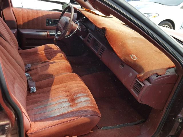 1G1BL53E2MW196927 - 1991 CHEVROLET CAPRICE MAROON photo 5