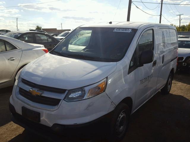 3N63M0YN4FK722586 - 2015 CHEVROLET CITY EXPRE WHITE photo 2