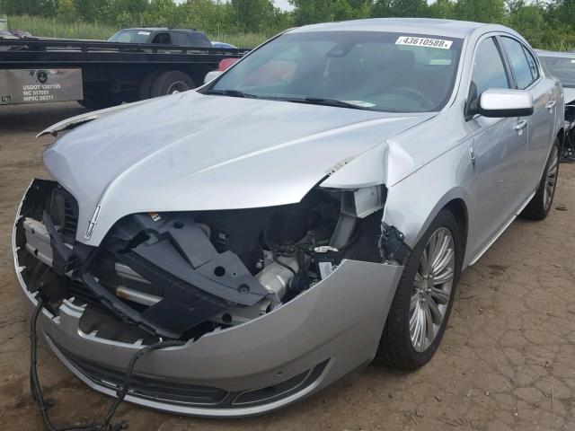 1LNHL9EK7DG602766 - 2013 LINCOLN MKS SILVER photo 2
