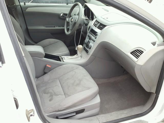 1G1ZC5EU9BF374901 - 2011 CHEVROLET MALIBU 1LT თეთრი ფოტო 5