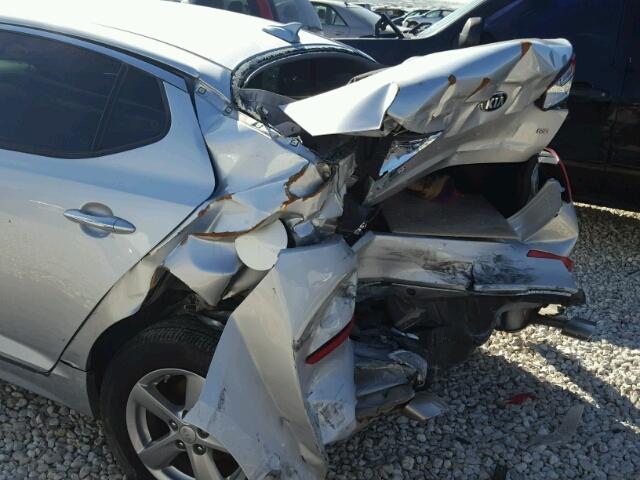 5XXGM4A77FG401672 - 2015 KIA OPTIMA SILVER photo 9