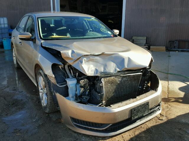 1VWAS7A30FC027445 - 2015 VOLKSWAGEN PASSAT S ذهبي صورة 1