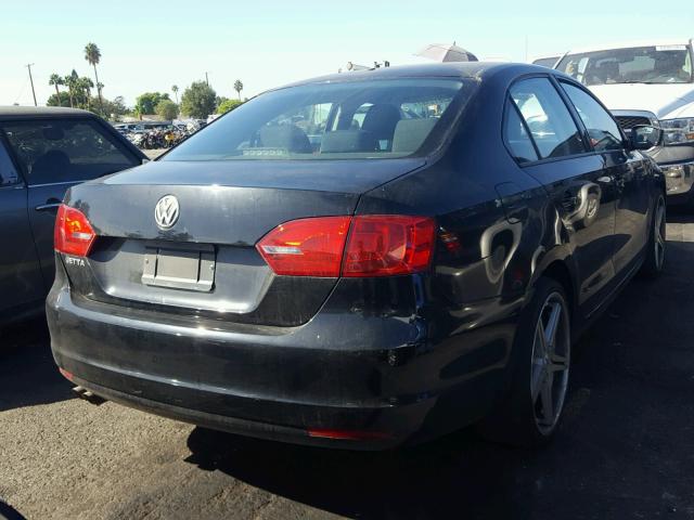 3VW2K7AJ4DM372864 - 2013 VOLKSWAGEN JETTA BASE BLACK photo 4