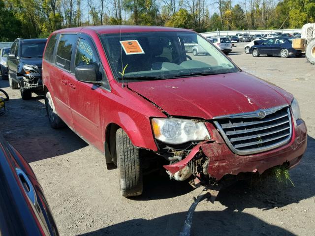 2A4RR4DE5AR203817 - 2010 CHRYSLER TOWN & COU RED photo 1