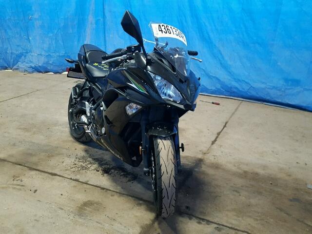 JKAEXEJ14HDA01899 - 2017 KAWASAKI EX650 J შავი ფოტო 1