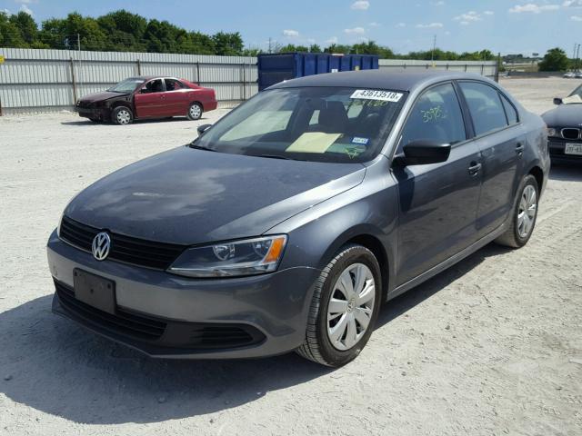 3VW2K7AJ9CM324680 - 2012 VOLKSWAGEN JETTA BASE Մոխրագույն լուսանկար 2