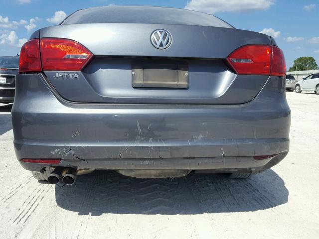3VW2K7AJ9CM324680 - 2012 VOLKSWAGEN JETTA BASE Մոխրագույն լուսանկար 9