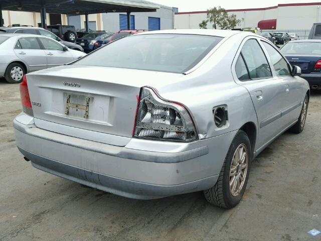 YV1RS64A942389720 - 2004 VOLVO S60 SILVER photo 4