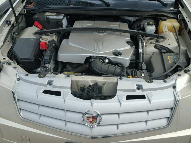 1GYEE637X70134067 - 2007 CADILLAC SRX GOLD photo 7