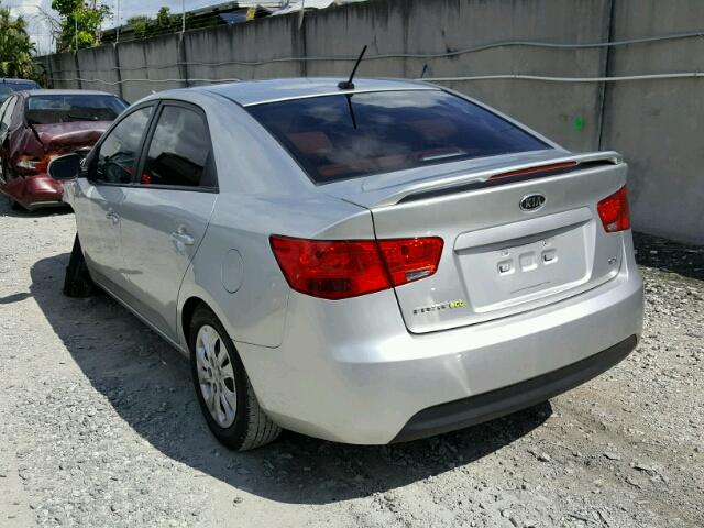 KNAFU4A25C5593994 - 2012 KIA FORTE GRAY photo 3