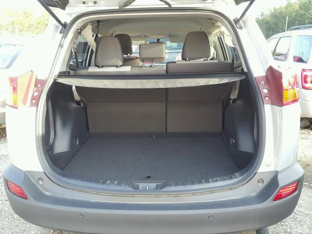 JTMZFREVXFJ054293 - 2015 TOYOTA RAV4 LE Gümüş foto 9