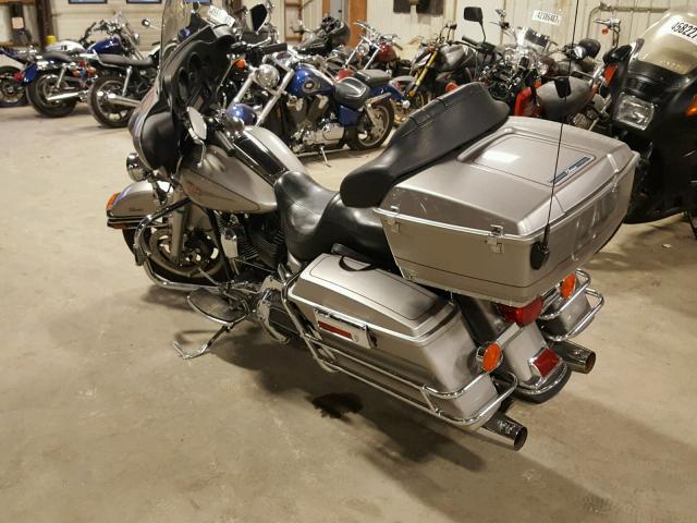 1HD1FF4198Y624237 - 2008 HARLEY-DAVIDSON FLHT CLASS SILVER photo 3