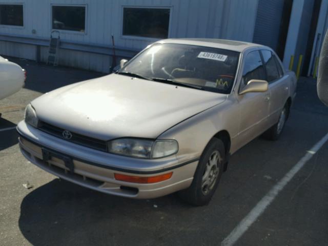 4T1GK13E8RU043654 - 1994 TOYOTA CAMRY XLE TAN photo 2