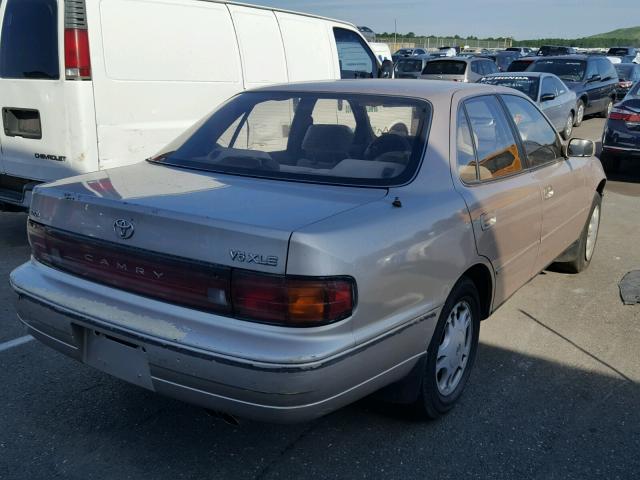 4T1GK13E8RU043654 - 1994 TOYOTA CAMRY XLE TAN photo 4